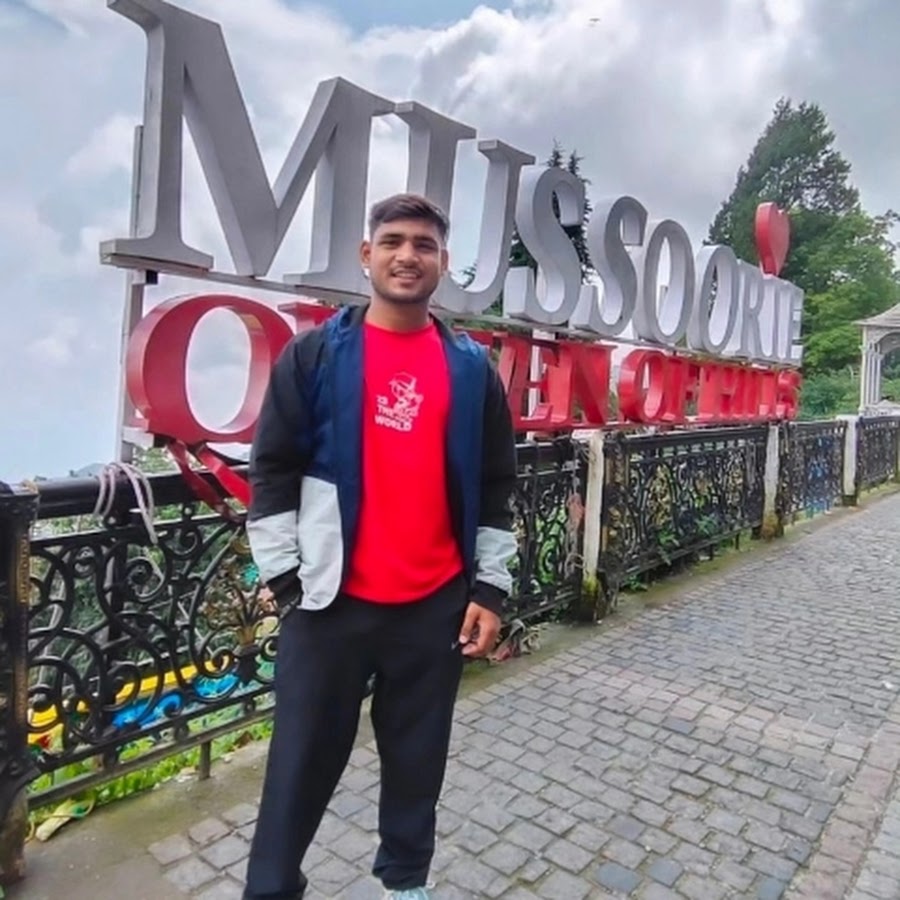 Roaming Views Founder